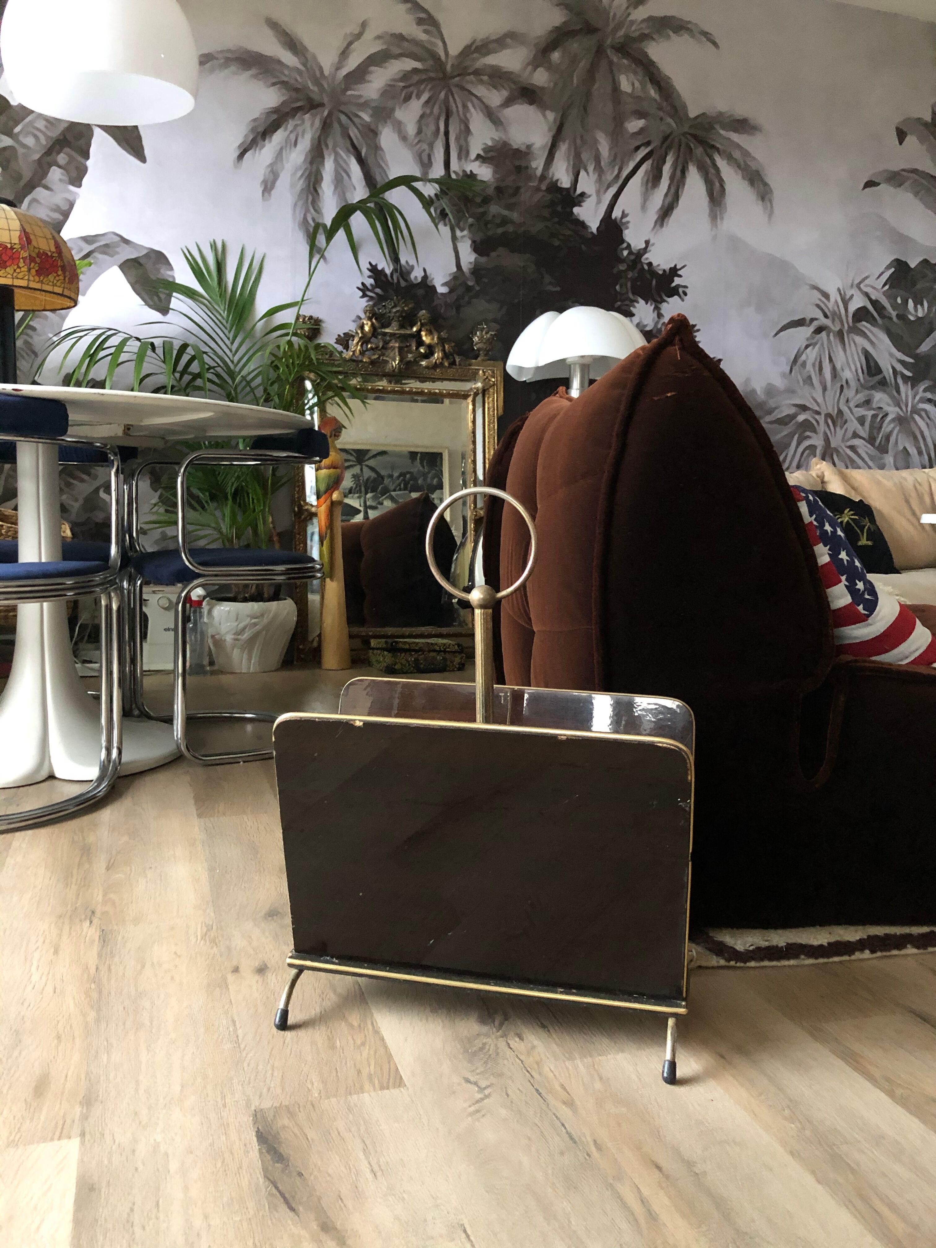 70s magazine holder