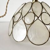 Mother-of-pearl petal pendant lamp