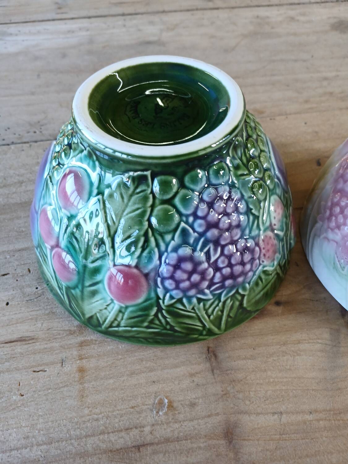 2 old Barbotine bowls