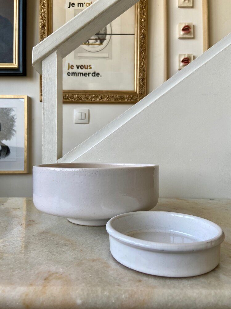 White ceramic pot and saucer ⌀ 20 cm