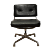 Chaise de bureau en cuir par Charles et Ray Eames, années 70