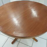 Baumann extendable dining table