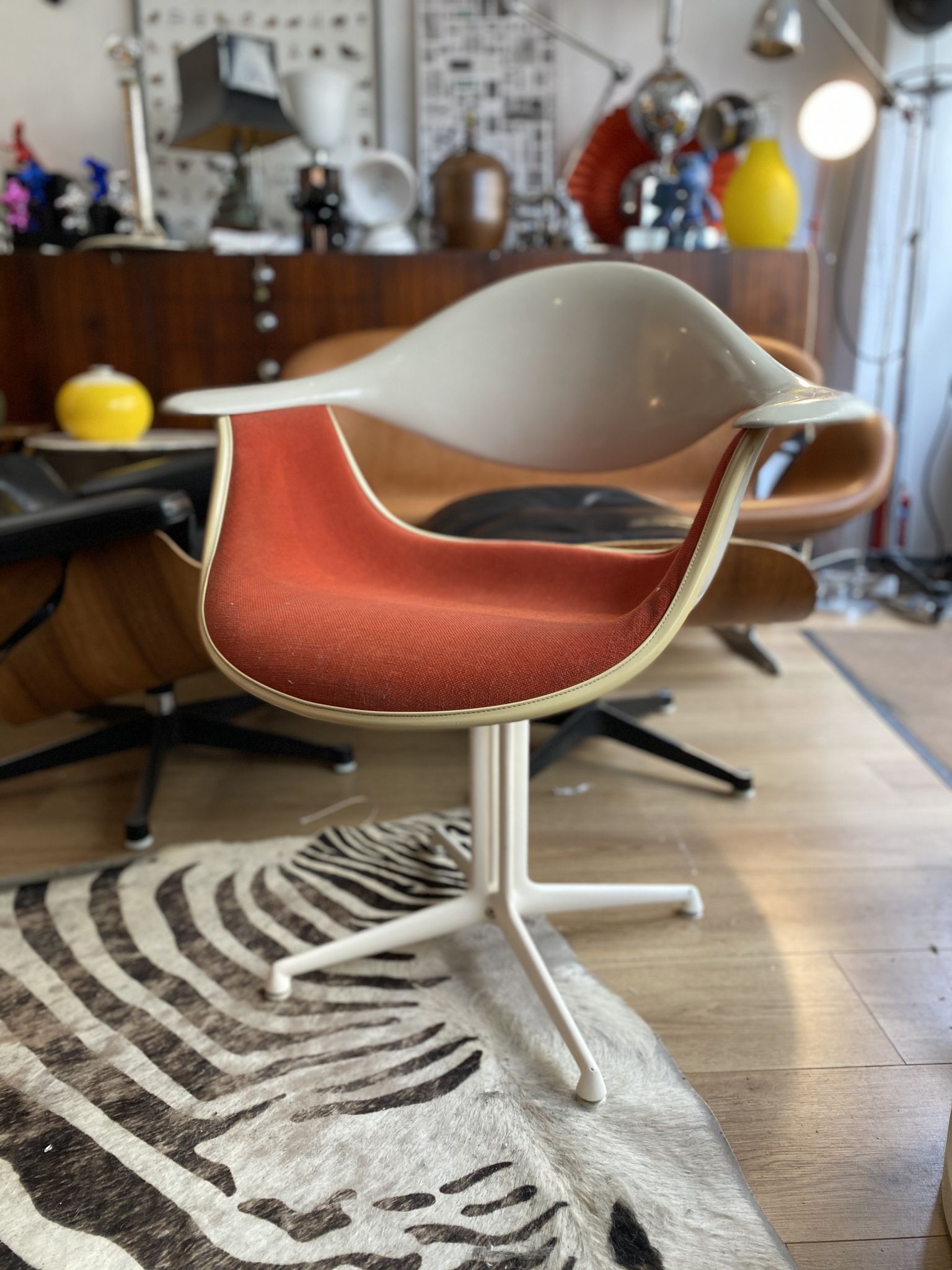 DAF Georges Nelson chair for Herman Miller. Foot la Fonda.
