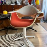 DAF Georges Nelson chair for Herman Miller. Foot la Fonda.