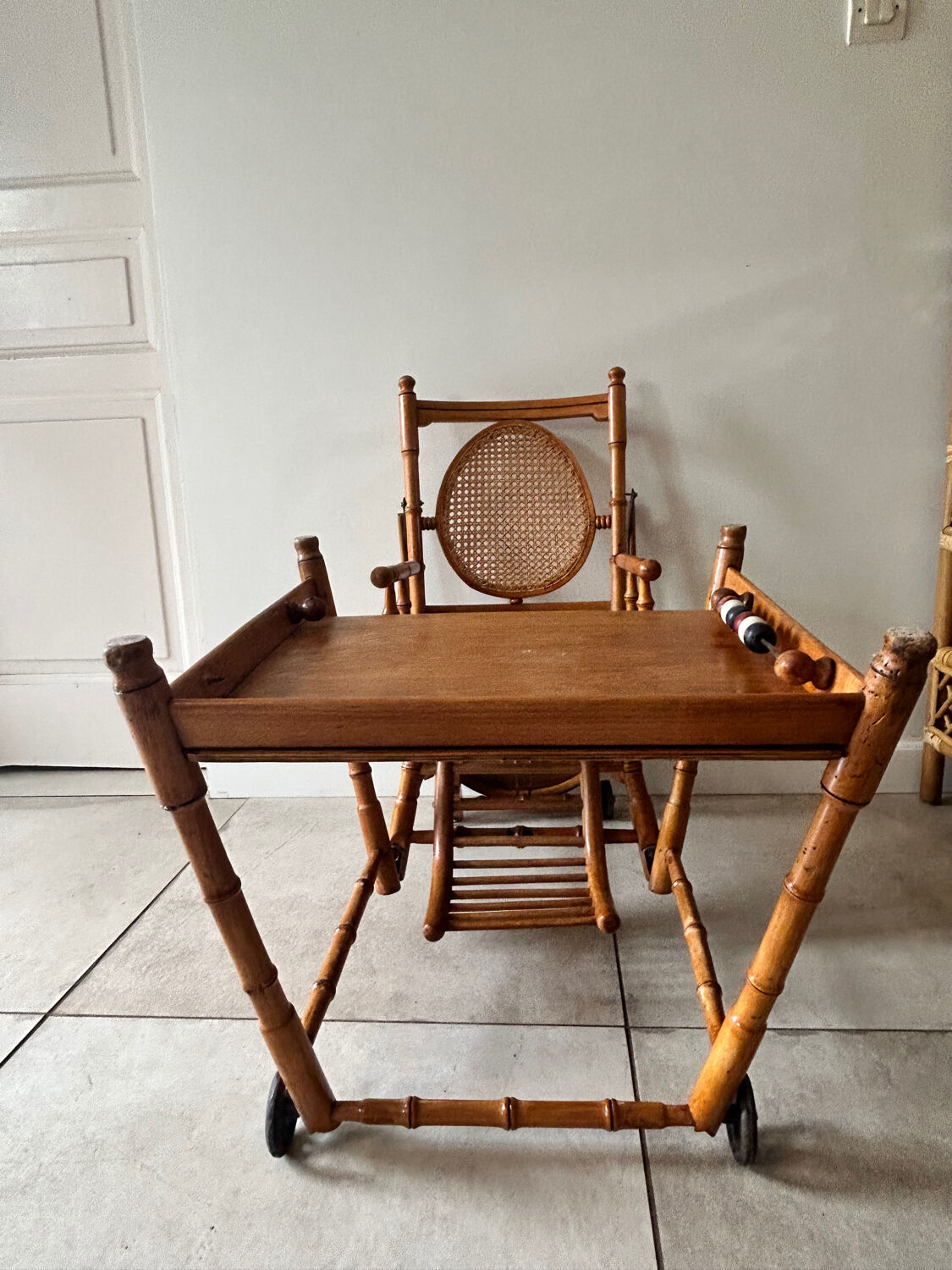 Modular high chair in canning Eugène Vincent