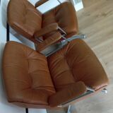 Pair of p215 office armchairs by Osvaldo Borsani for Techno