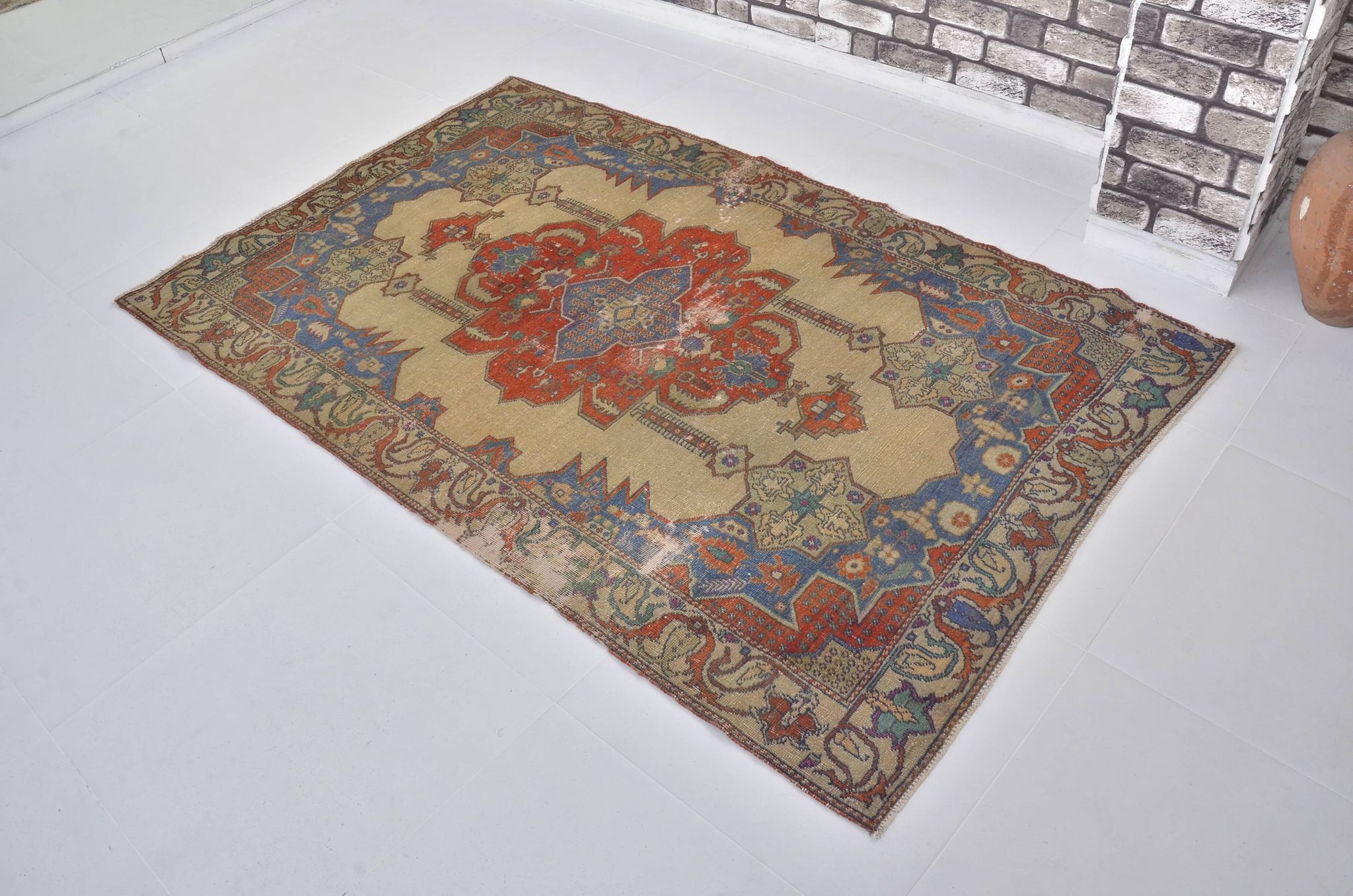 Multi Colour Organic Vintage Carpet sku h434