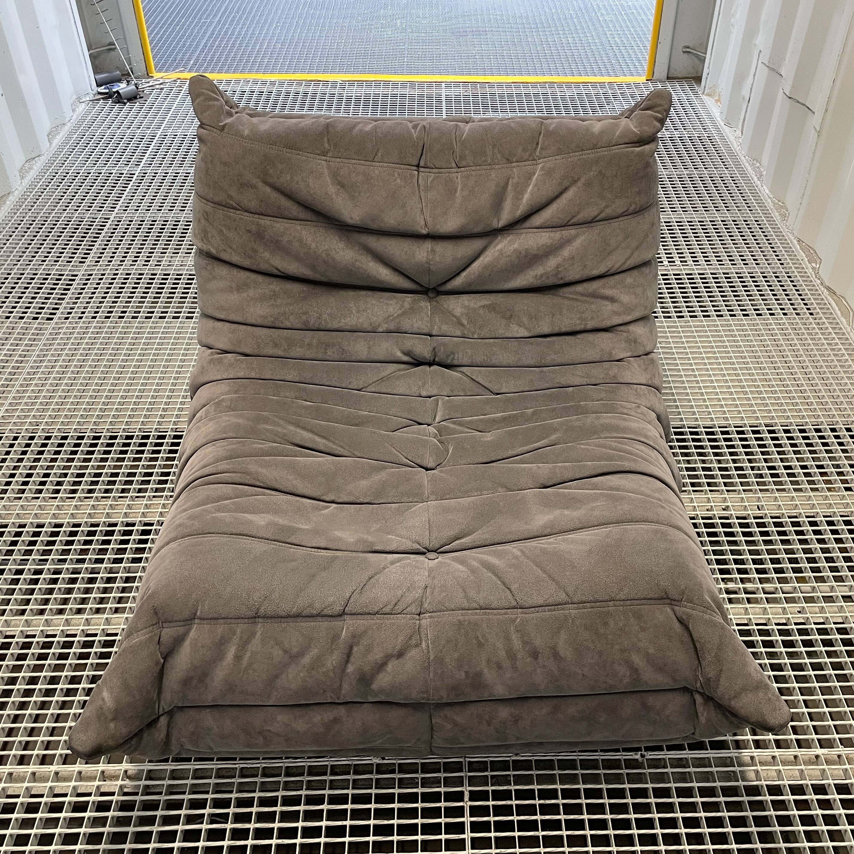 Togo Roset Line Driver in Anthracite Grey Alcantara