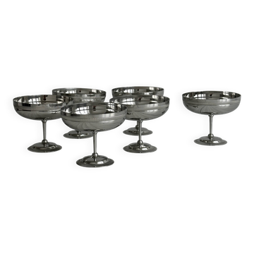 Set of 6 shiny metal bowls