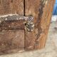 Ancienne fenêtre tribale en bois