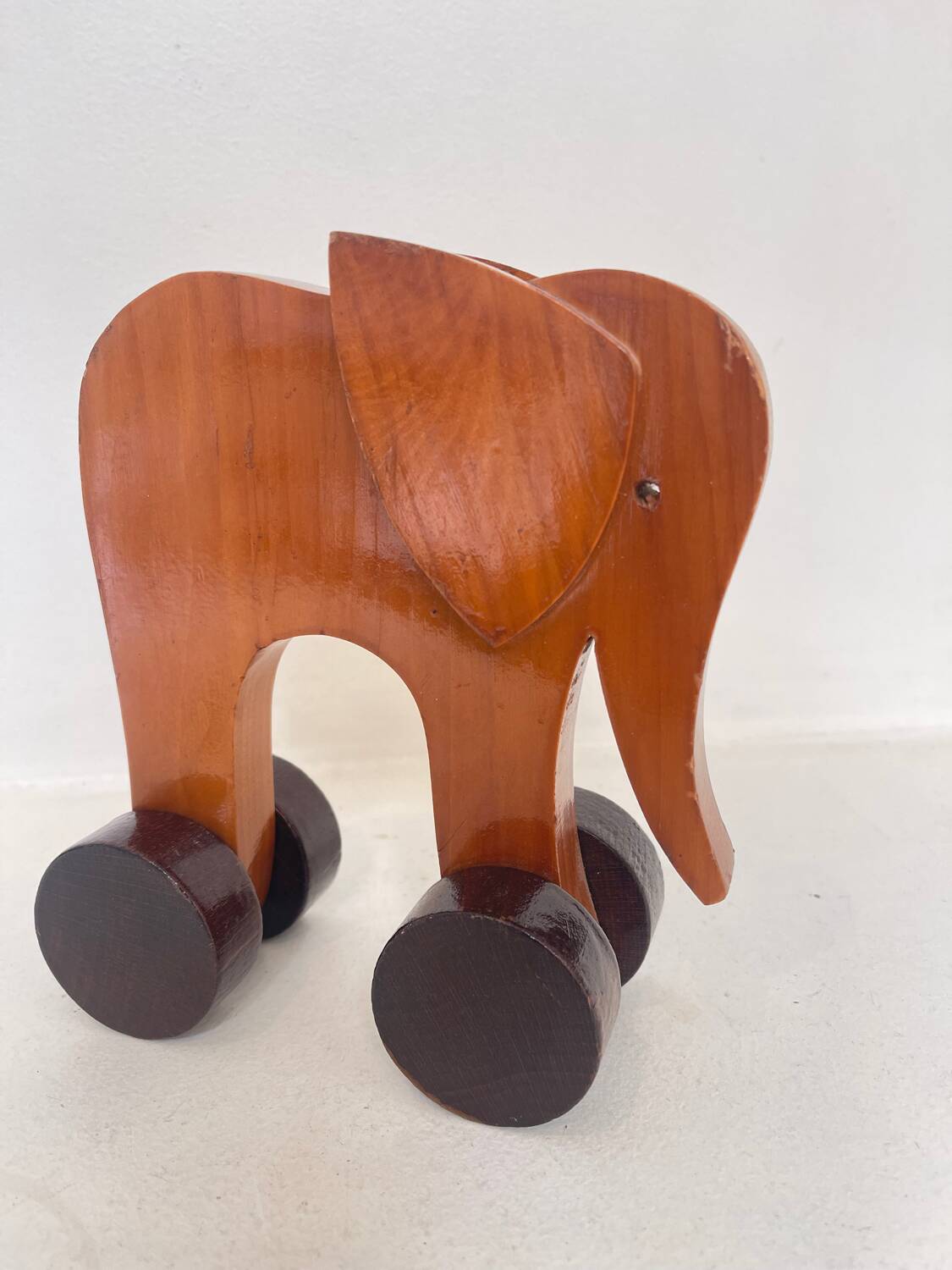 Éléphant en bois – Style Steiff, circa 1930