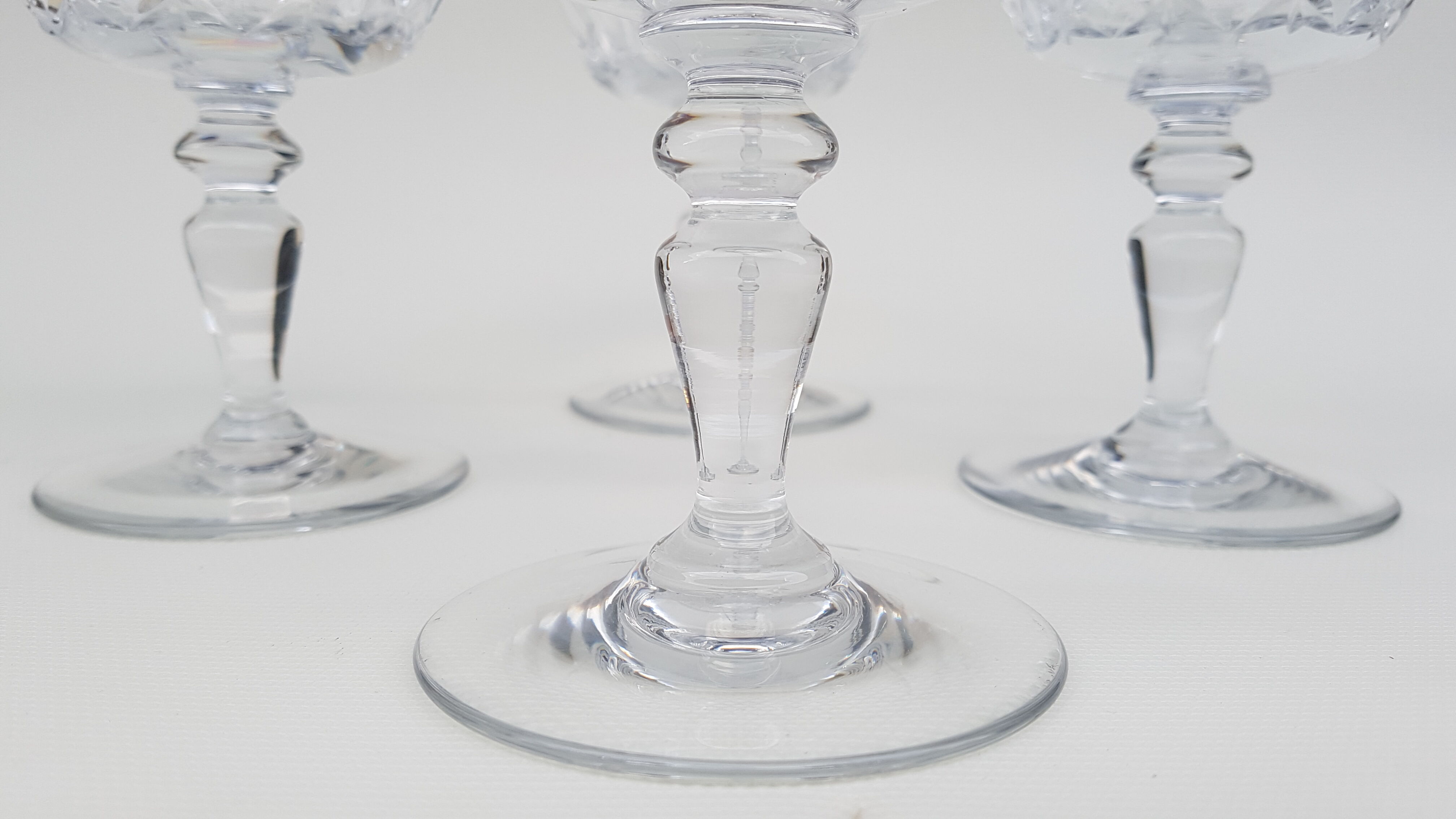 4 Baccarat crystal champagne cups, picadilly model