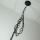 Lampe suspendue brutaliste des années 60-70 en fer forgé et en verre de Murano.