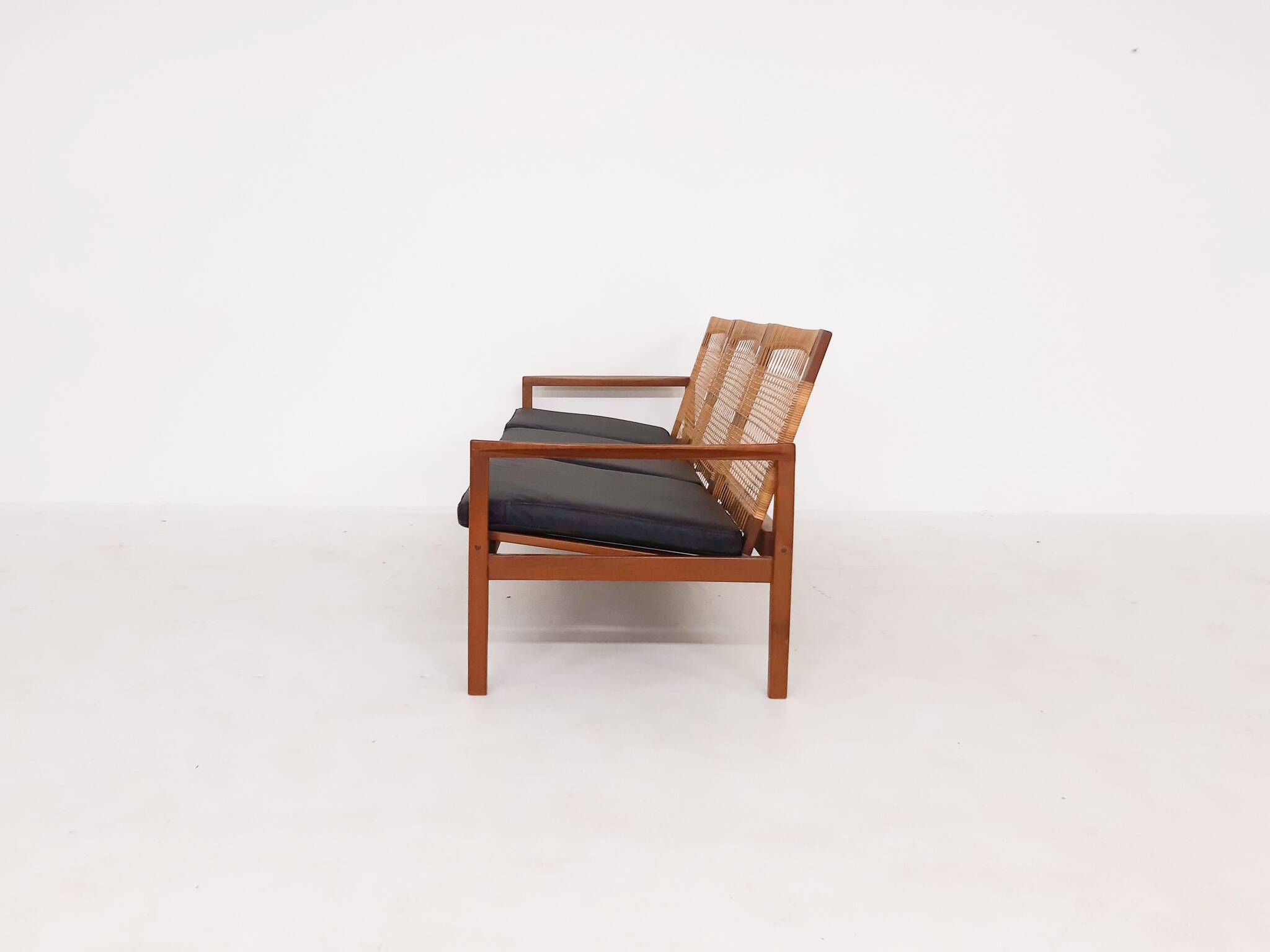 Hans Olsen for Brdr Juul Kristensen, rattan backed sofa, Denmark 1950s