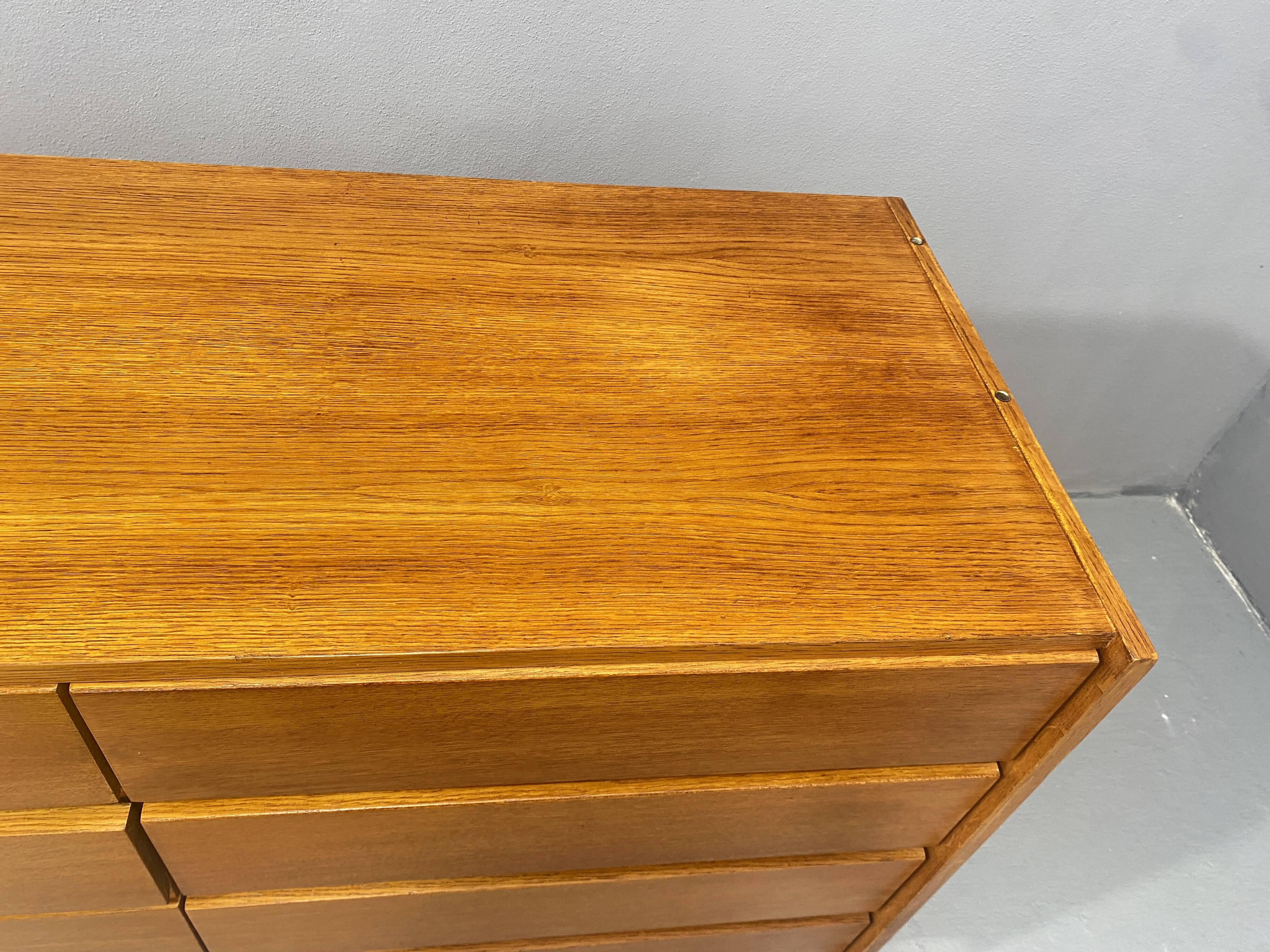 Commode du milieu du siècle n° U-453 de Jiri Jiroutek, Tchécoslovaquie, années 1960