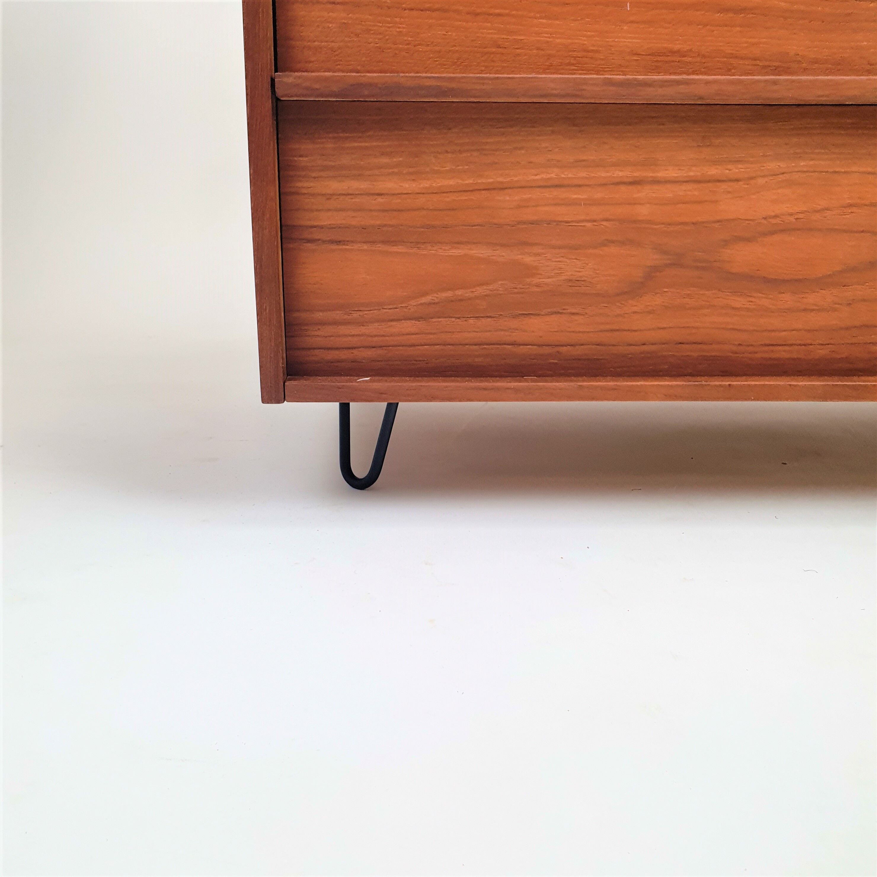 Commode danoise en teck, années 50