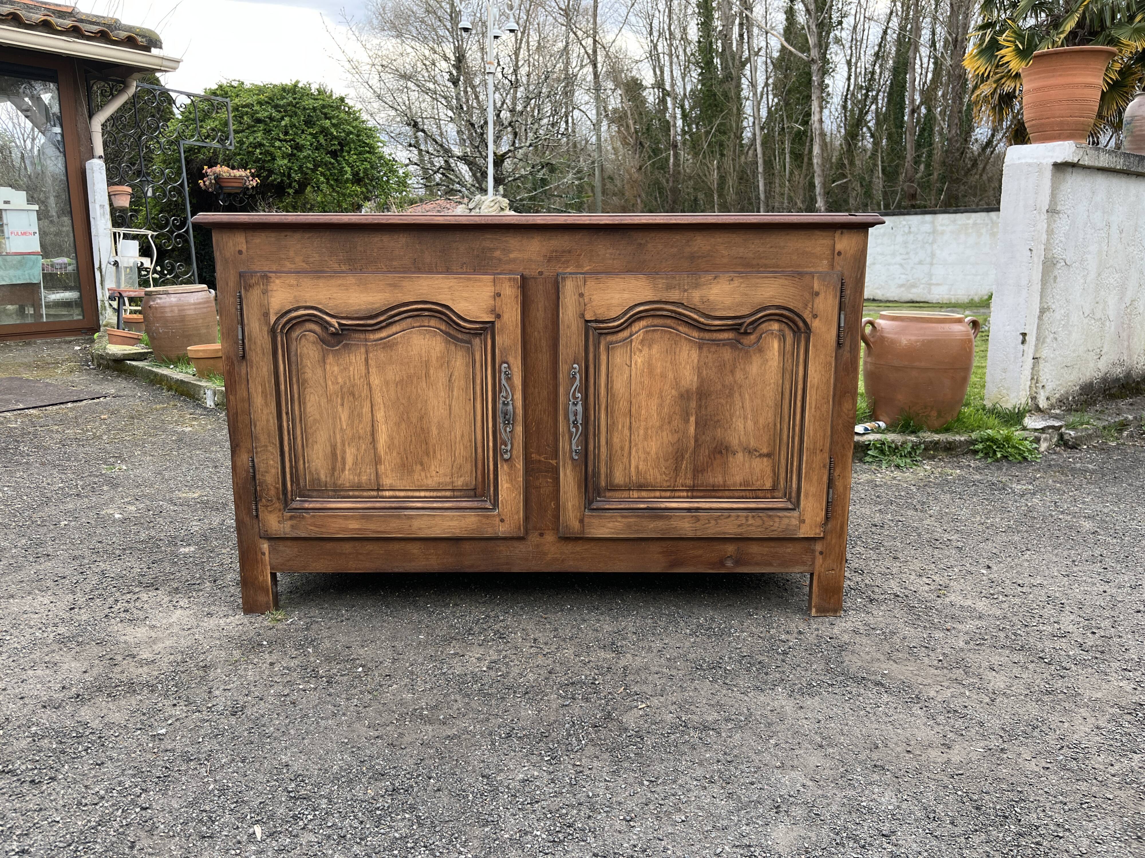 Authentic country oak sideboard