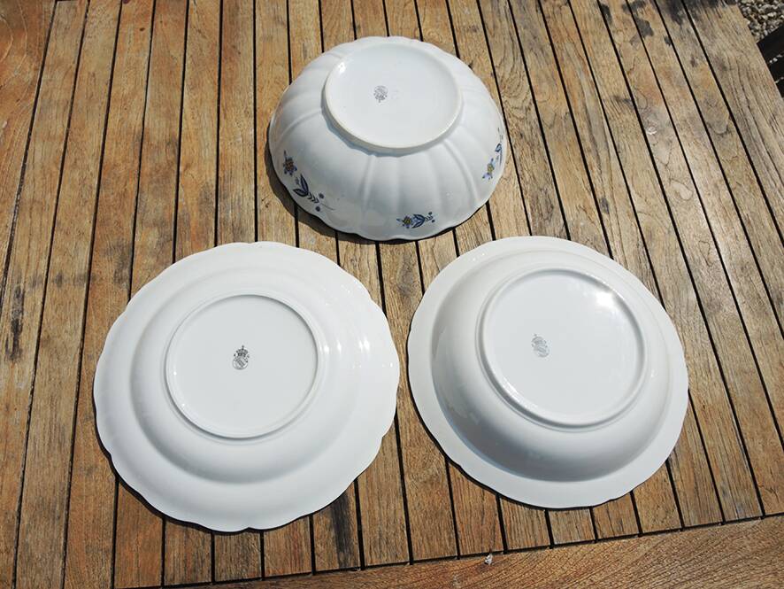 Former Keller & Guerin Lunéville Tableware Service (52 pcs)
