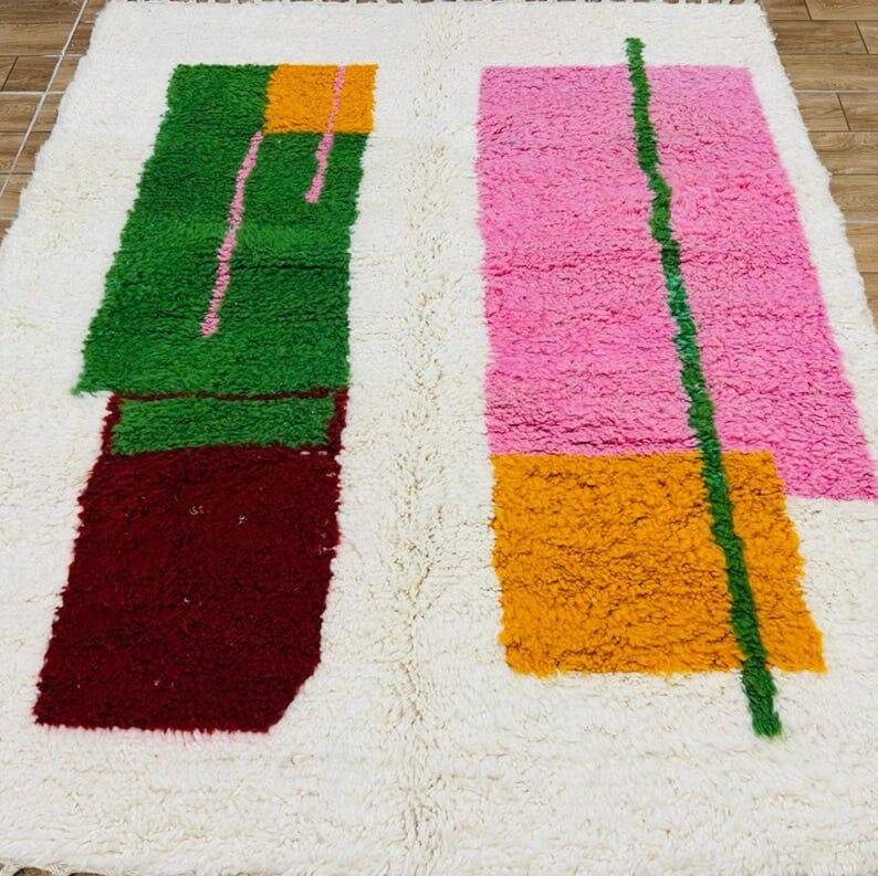 Traditional handmade pure wool Berber rug size 150 x 250 cm.