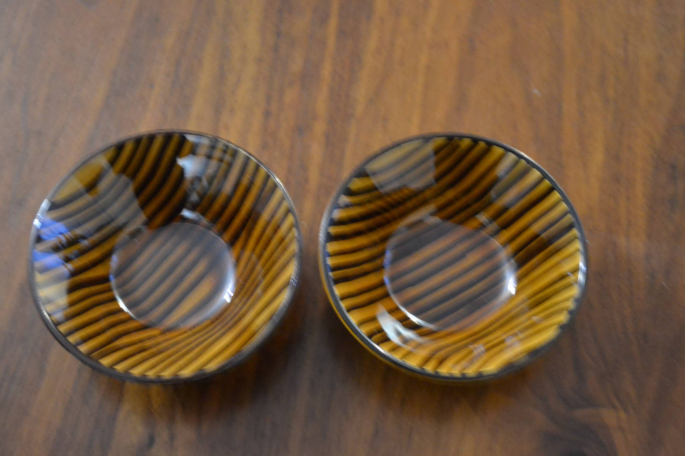 Domino Cups