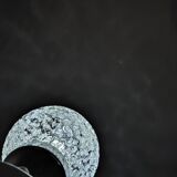 Duo of lamps in textured globe with a great play of light.