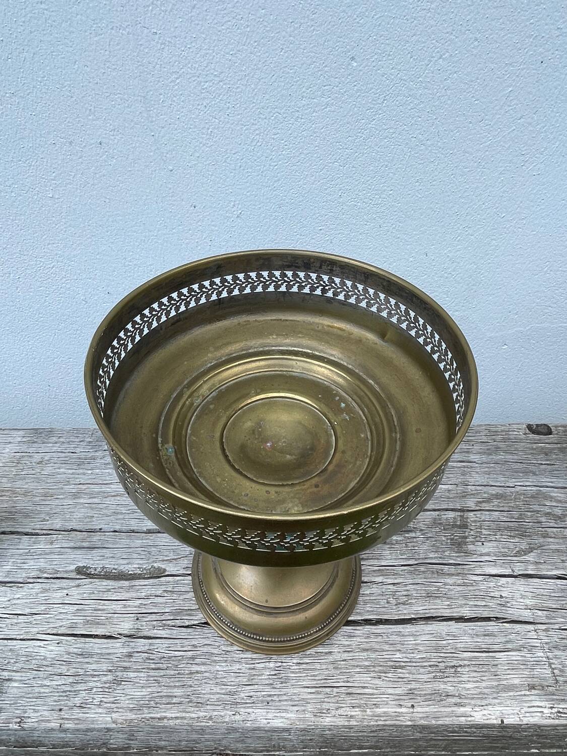 Vintage gilded footed bowl