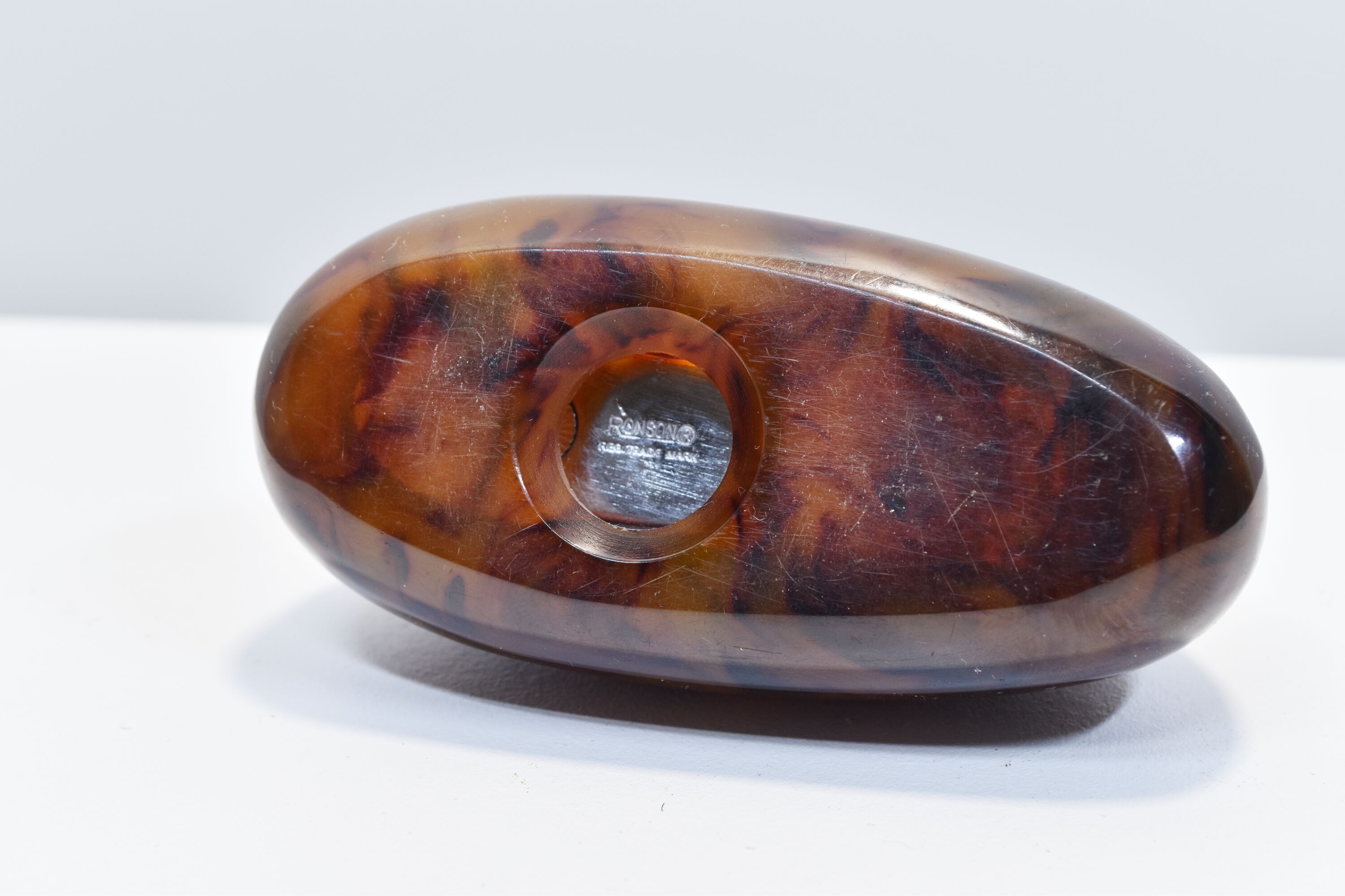 Briquet de table Ronson et son étui