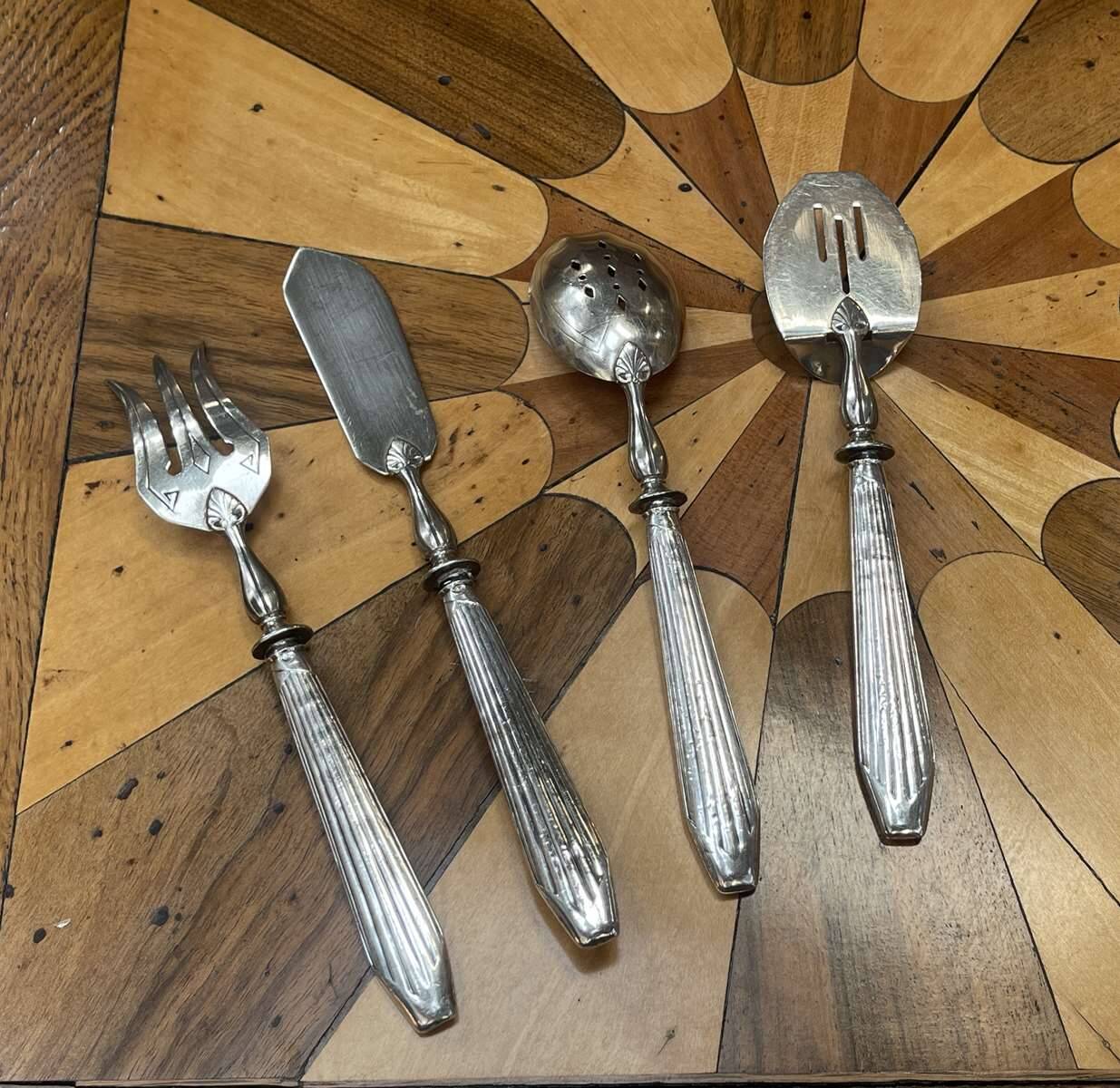 Art Deco sweet treat service in silver metal