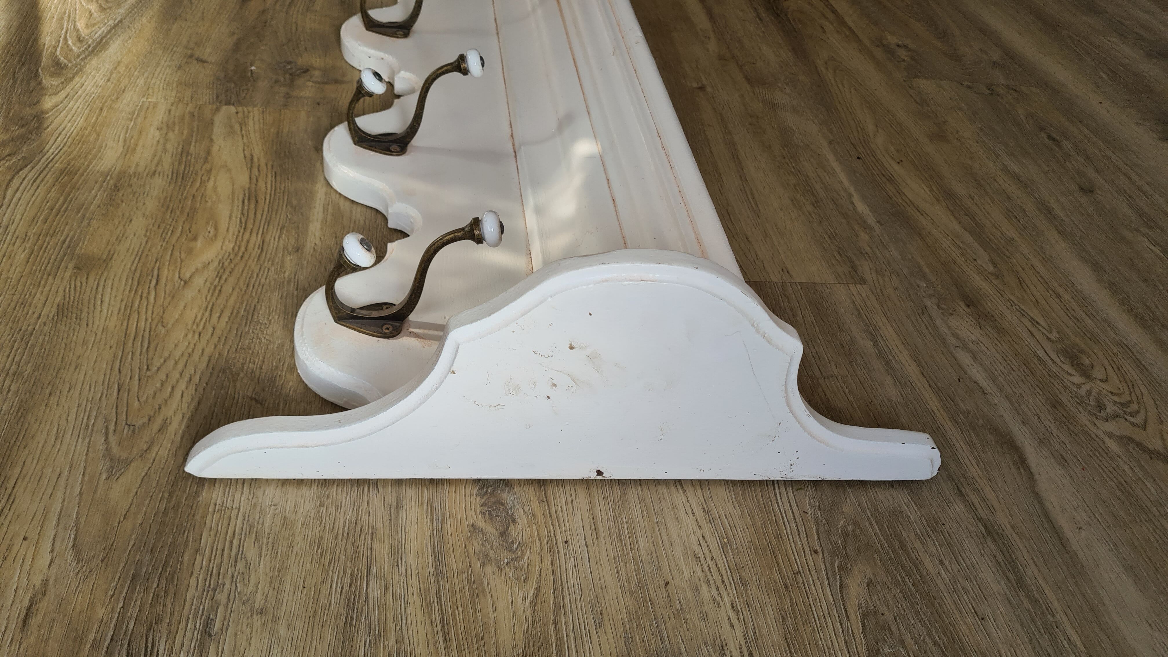Old wall coat rack / 7 hooks / molding / baroque / white
