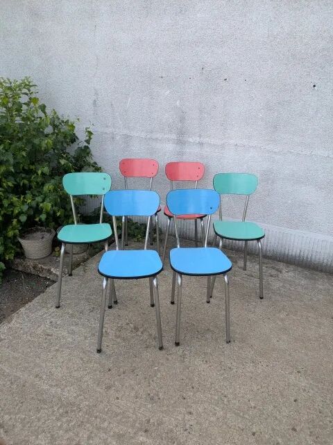 Paire de chaises en formica