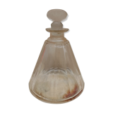 Conical glass decanter with cap