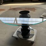 Round glass table