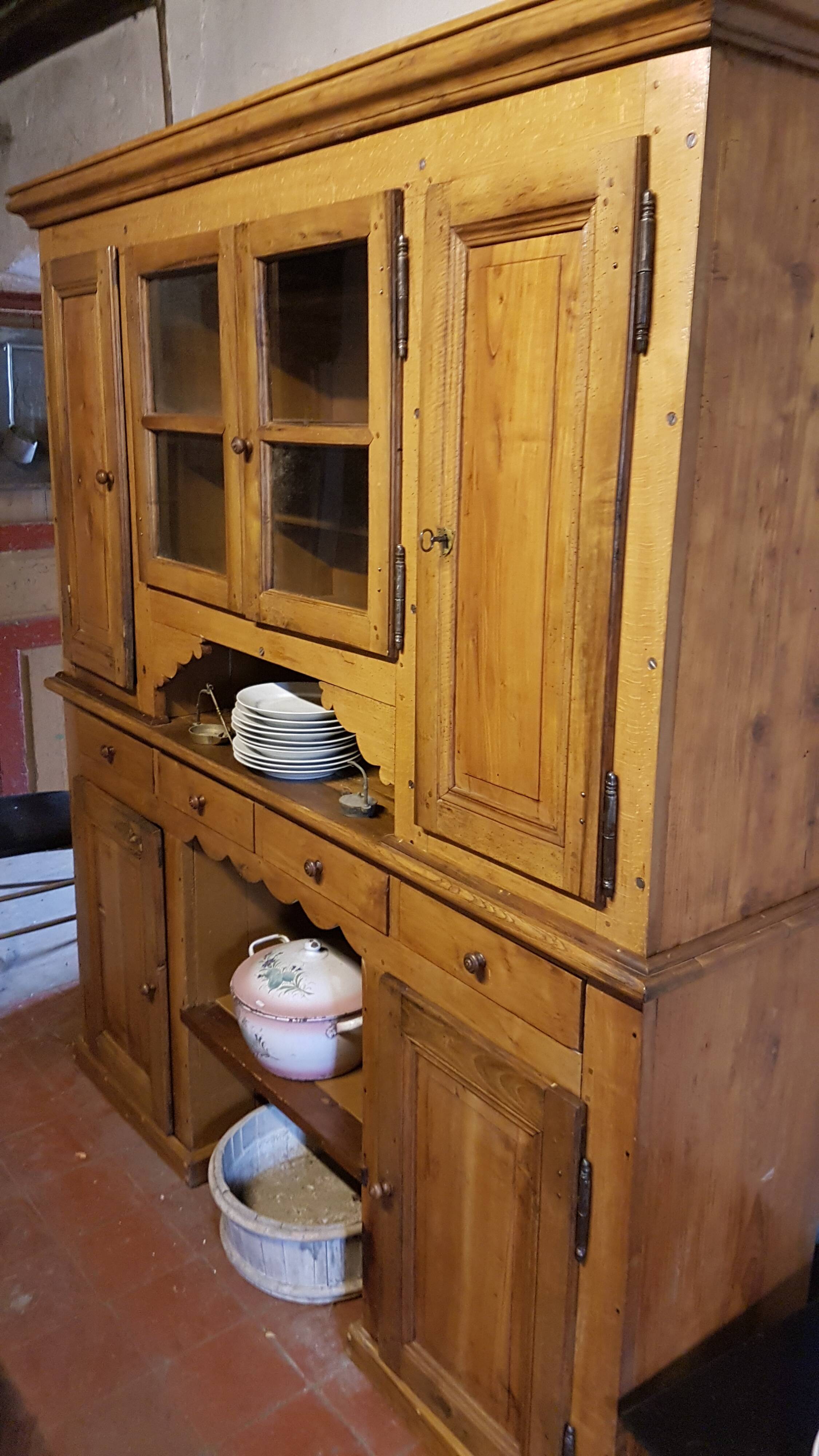 Savoyard buffet credence