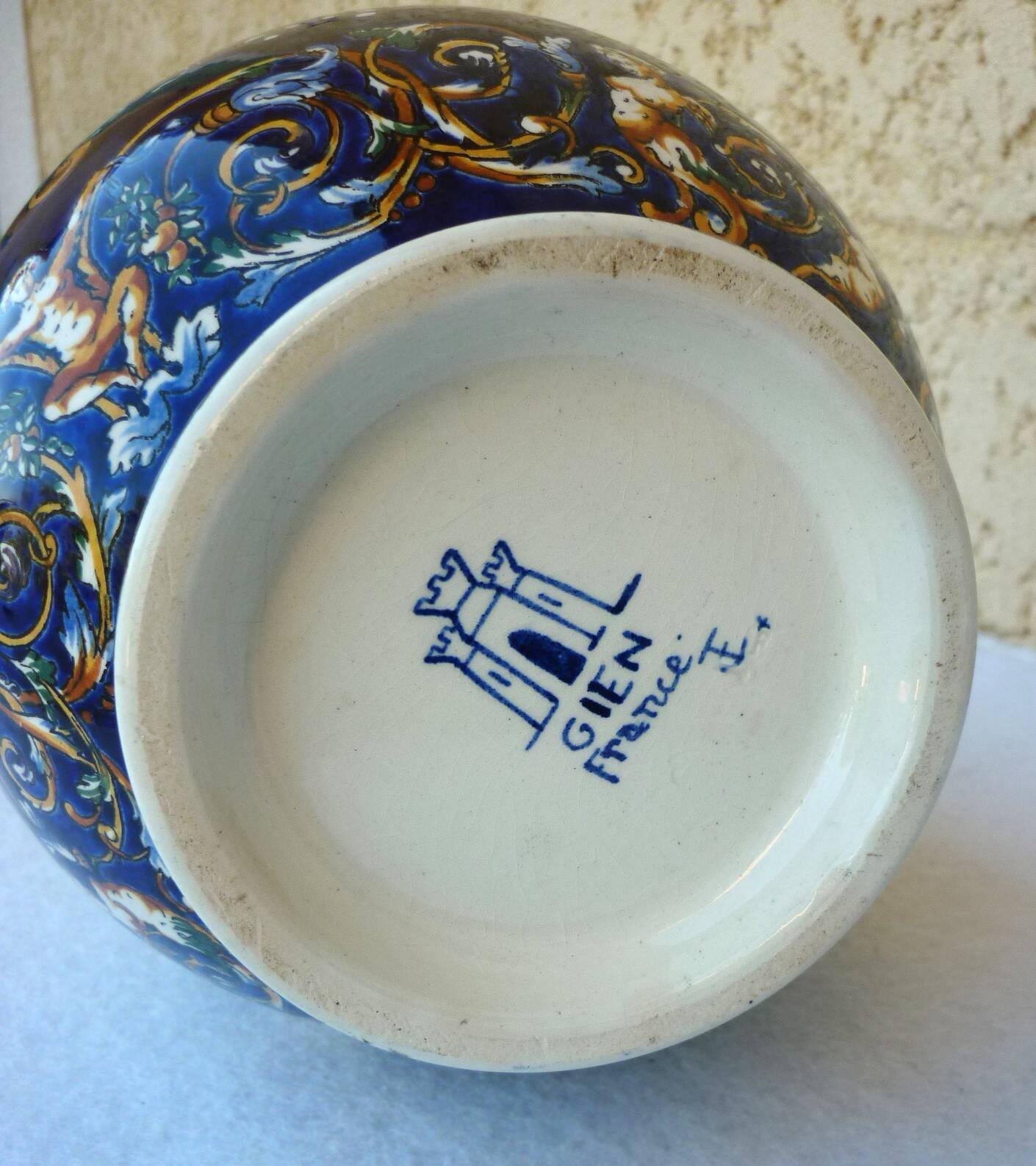 Large pitcher vase, Gien earthenware, Renaissance model, 1940s/50s.