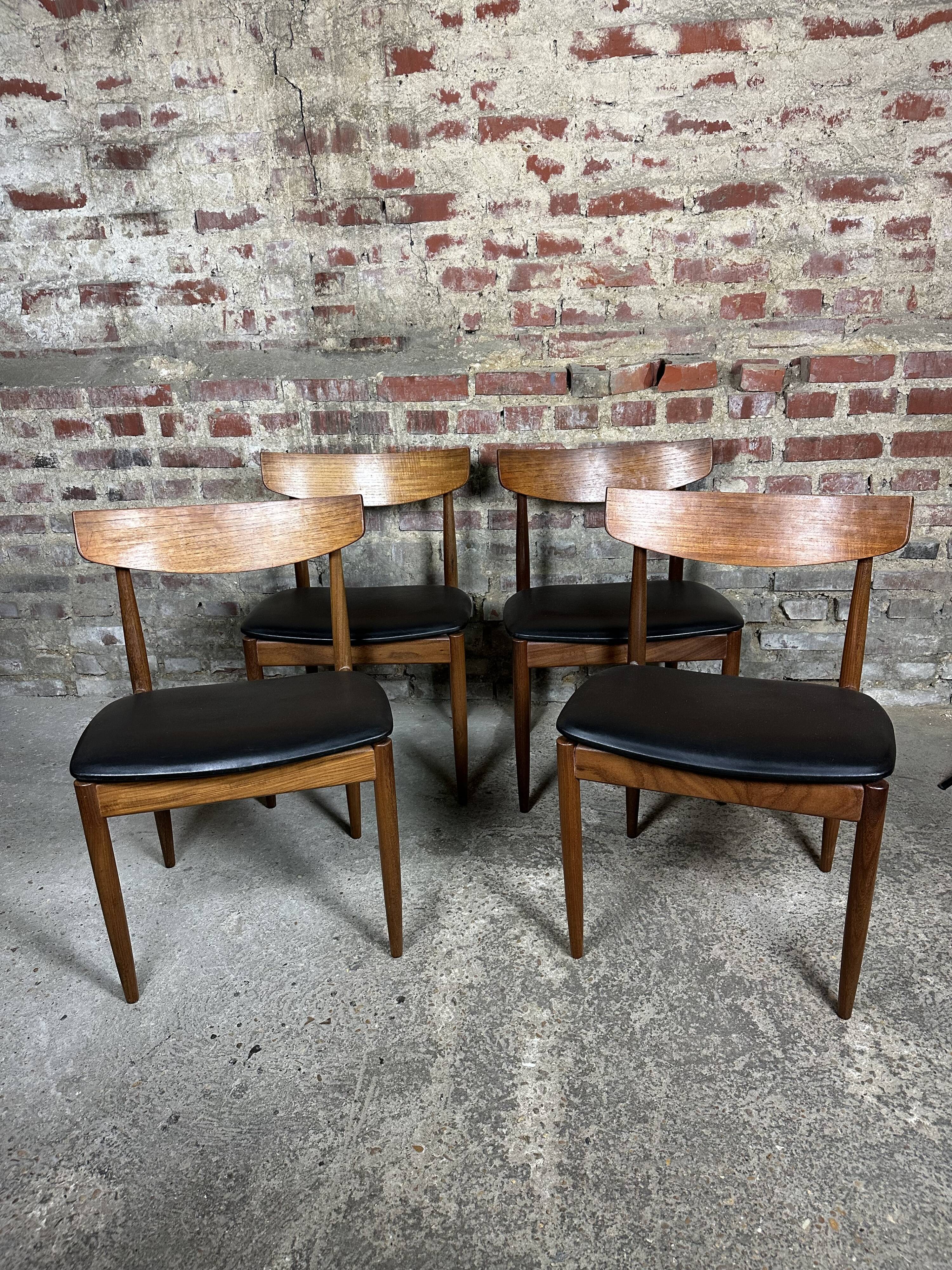 Chairs (set of 4) vintage 1960 Italian Casala in teak and skaï
