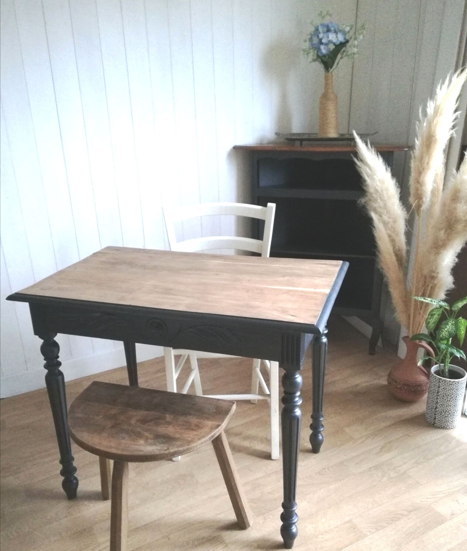 Farmhouse table