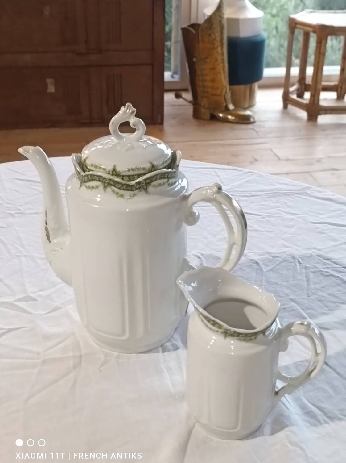 Coffee pot and milk jug in Limoges porcelain, France, early 20th century