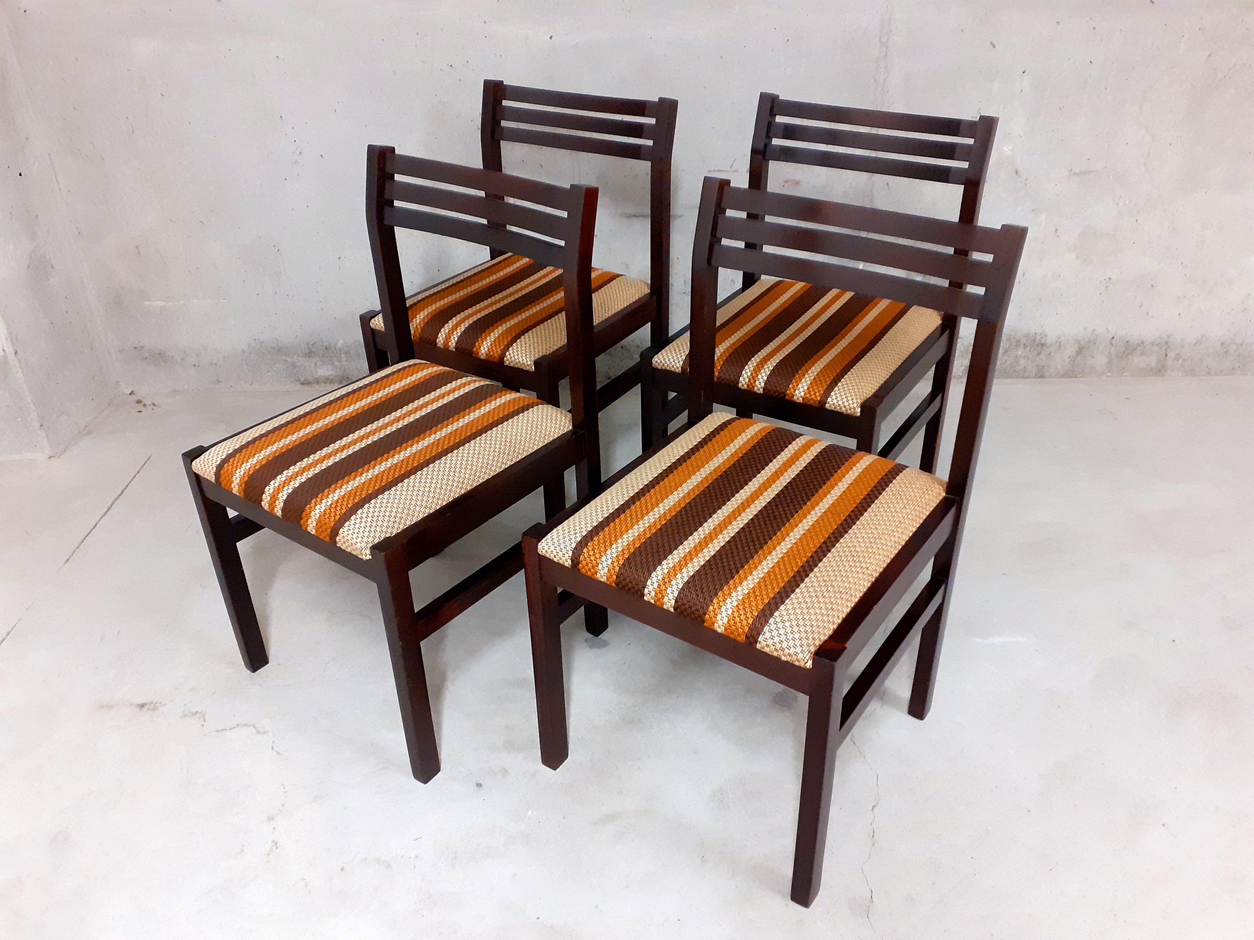 4 vintage chairs in wood and fabric 70s
