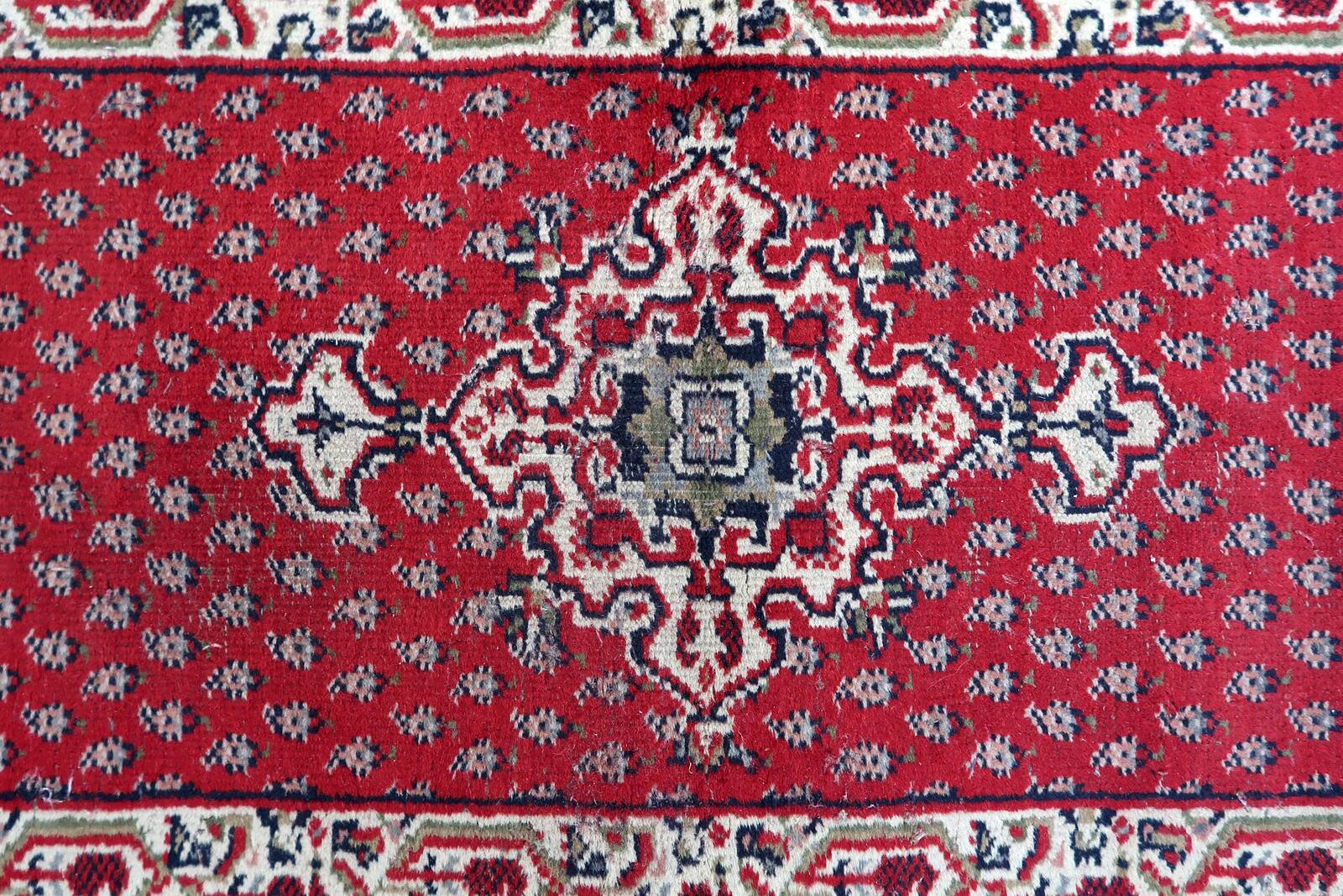 Tapis Seraband indien vintage en laine fait main – 74 x 143 cm - 1C1036