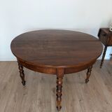 Folding half-moon table