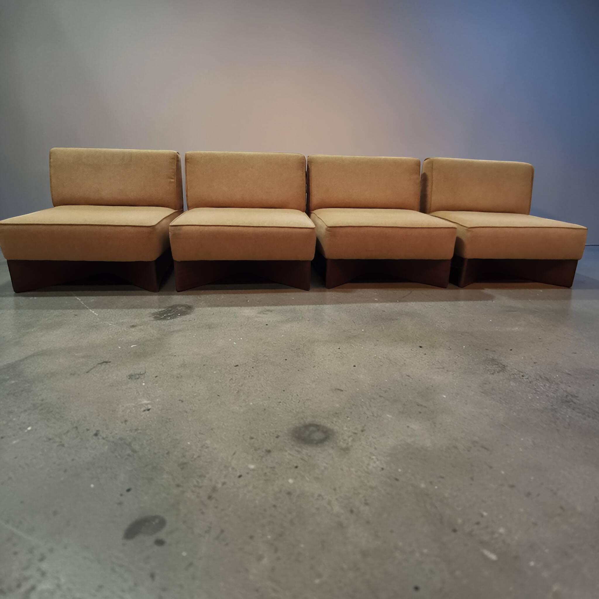 Set of 4 Aquilon chairs by Pierre Guariche.