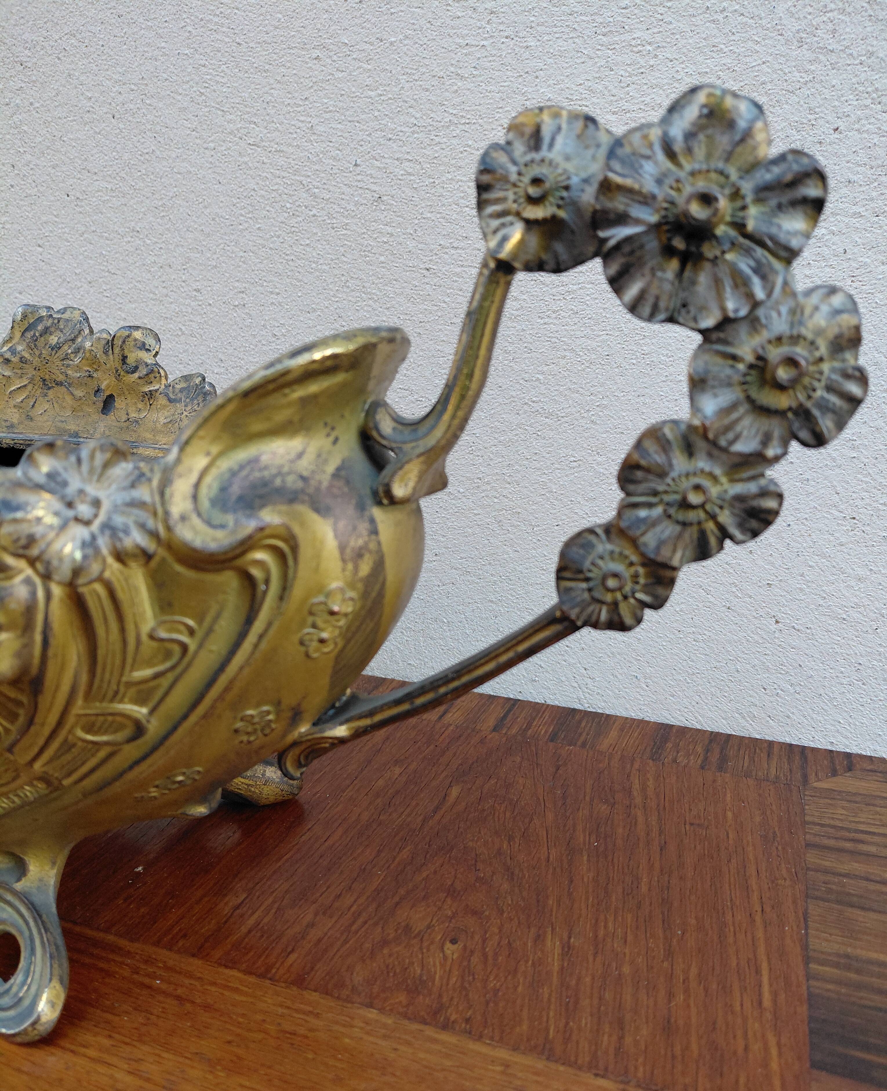 Jardinière en bronze de Claude Bonnefond