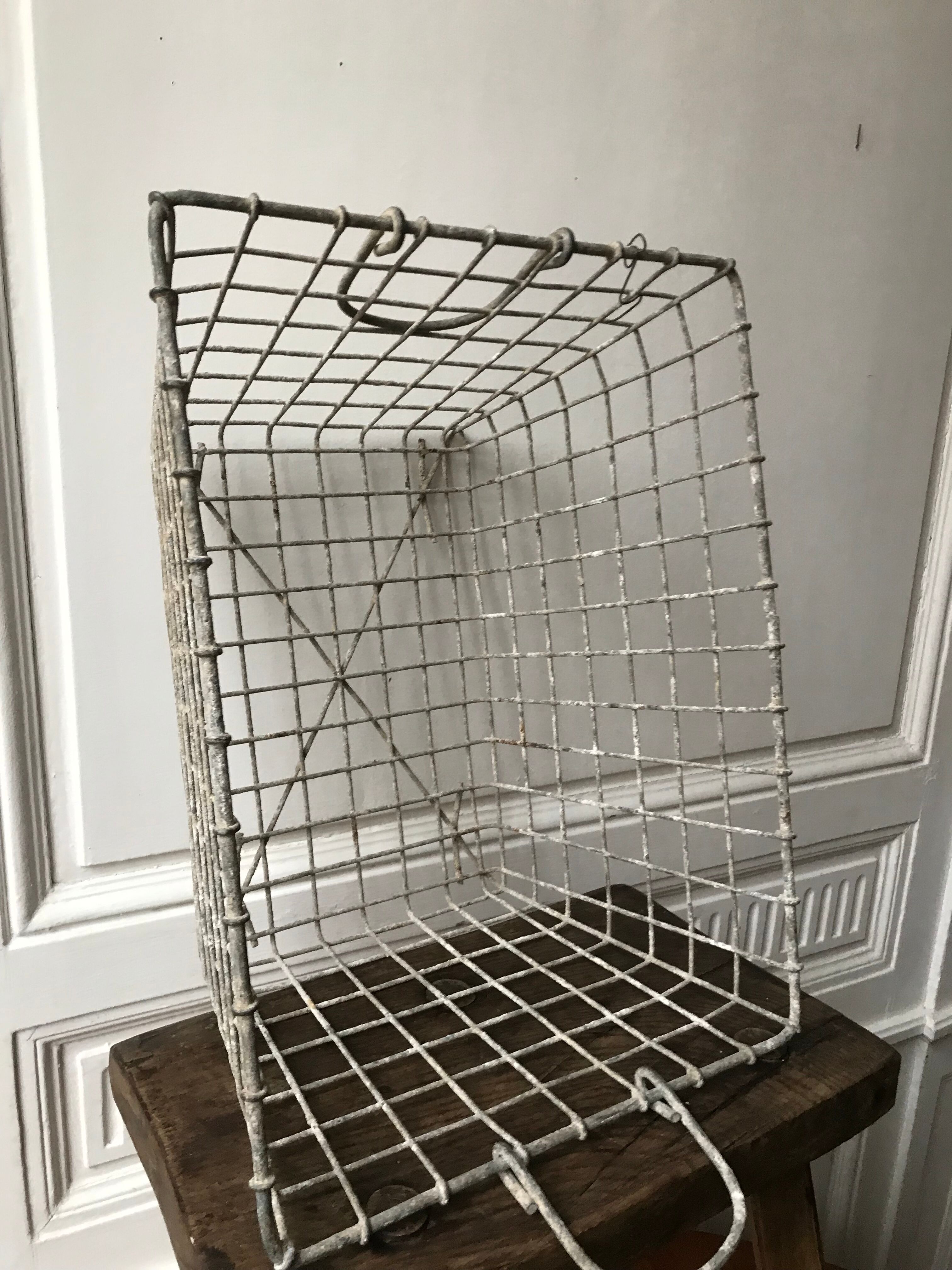 Panière metal patinée
