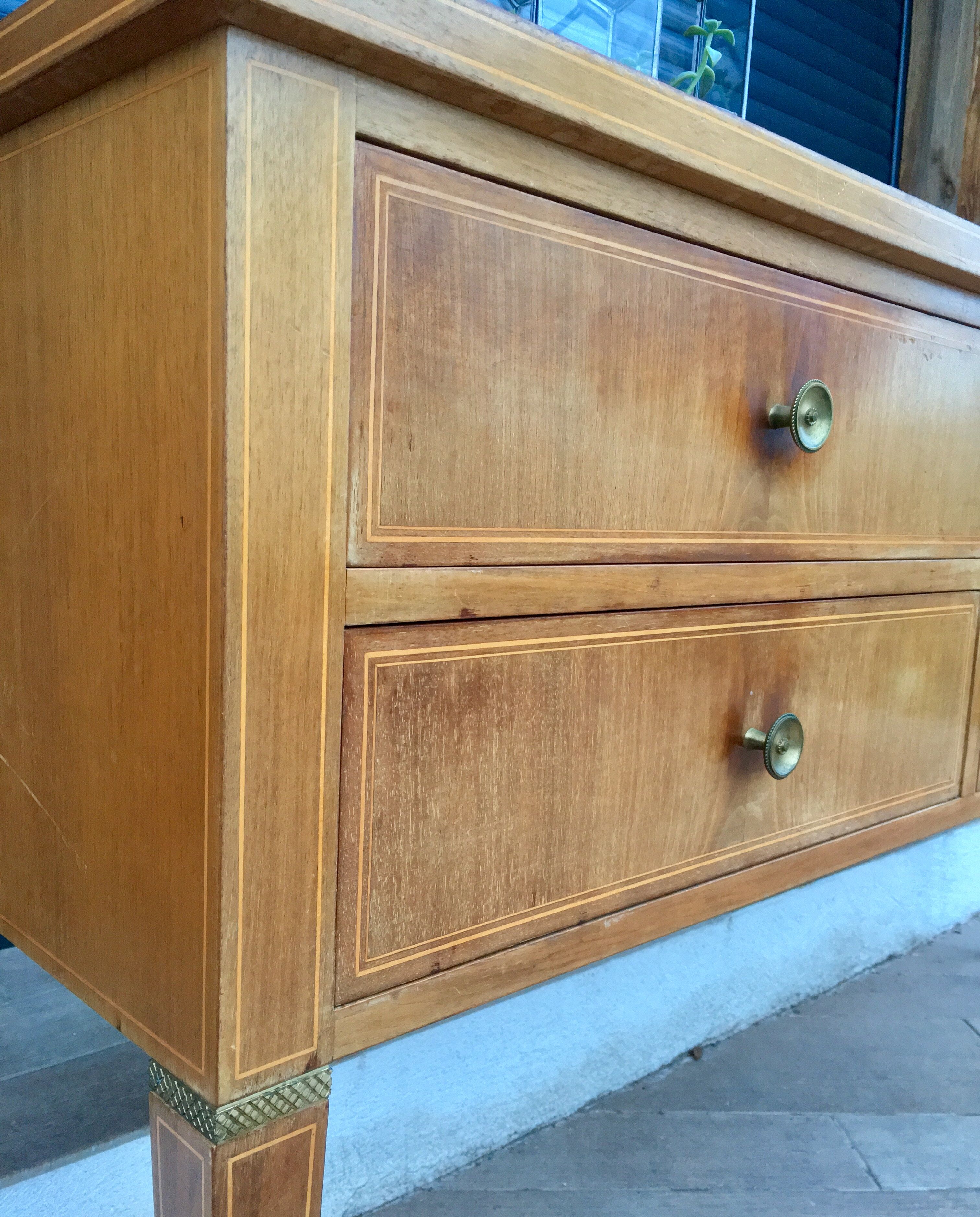 Console, regency thread