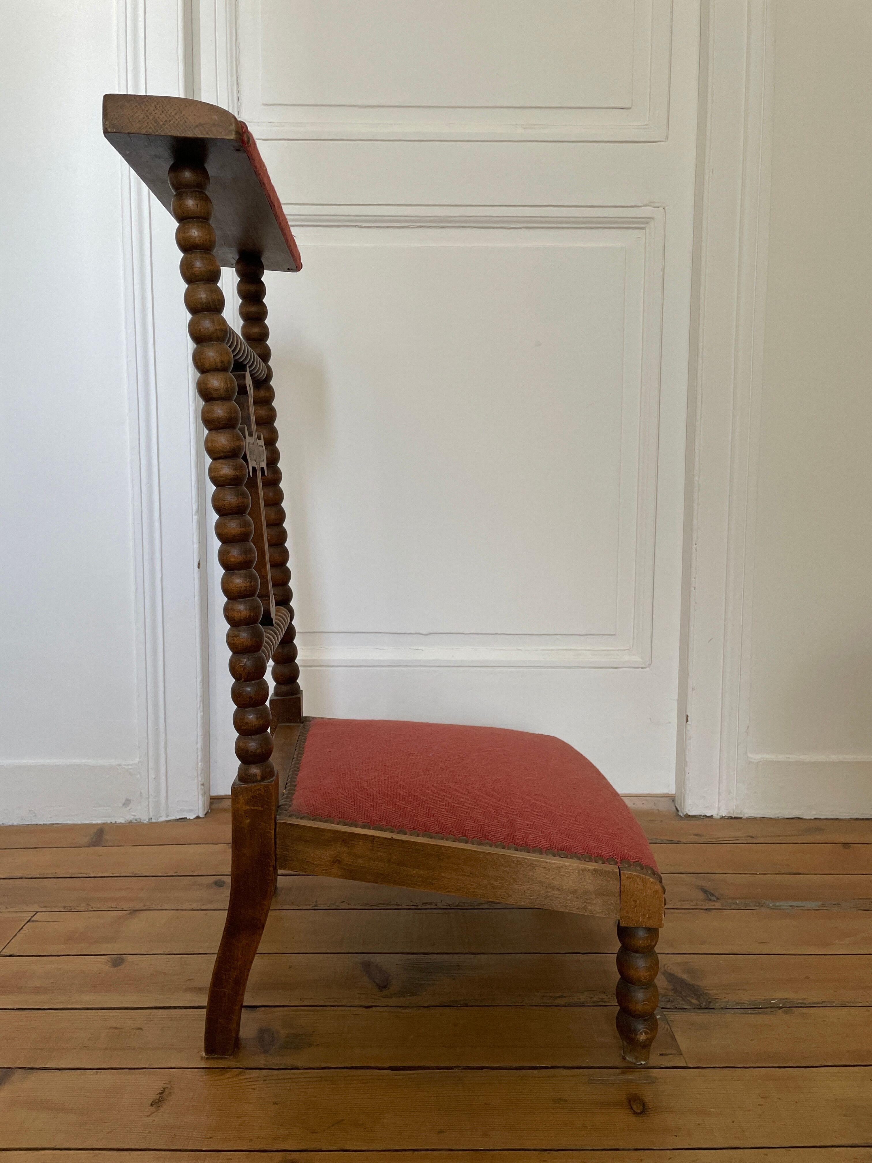 Chair prays to God Napoleon III