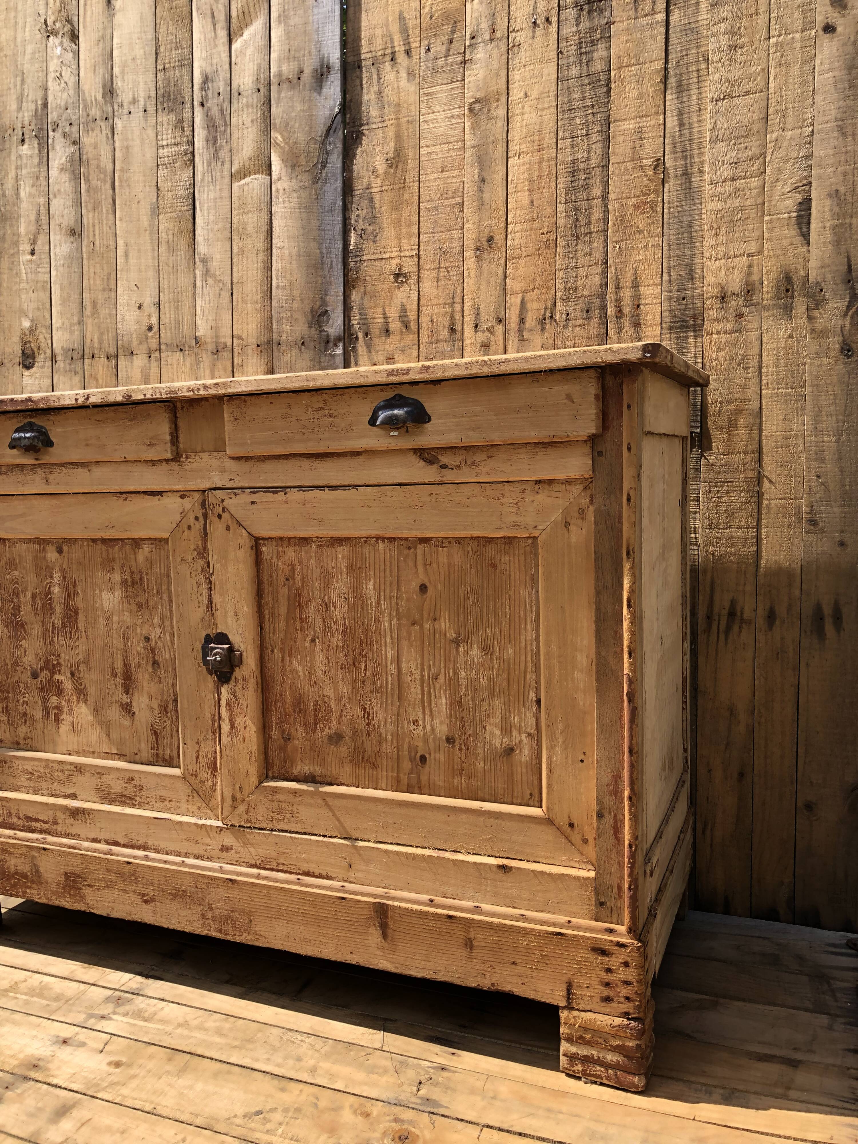 Low solid wood sideboard - large format