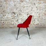 Red moumoute chair
