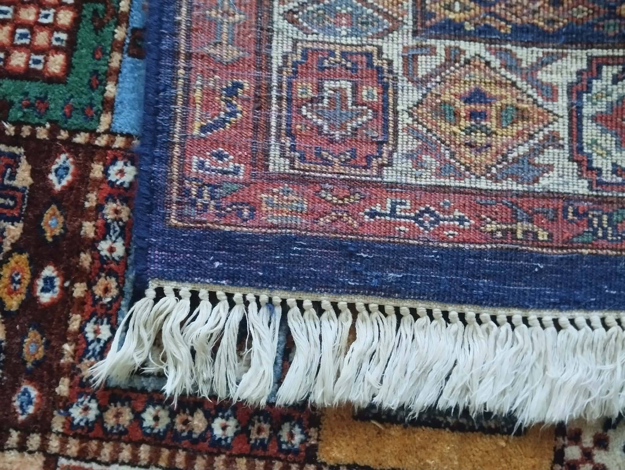 Handmade Indian rug 215x136cm