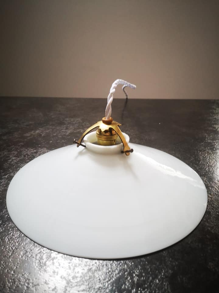 Ancienne suspension baladeuse en opaline blanche art déco 1930 ø 24.5 cm