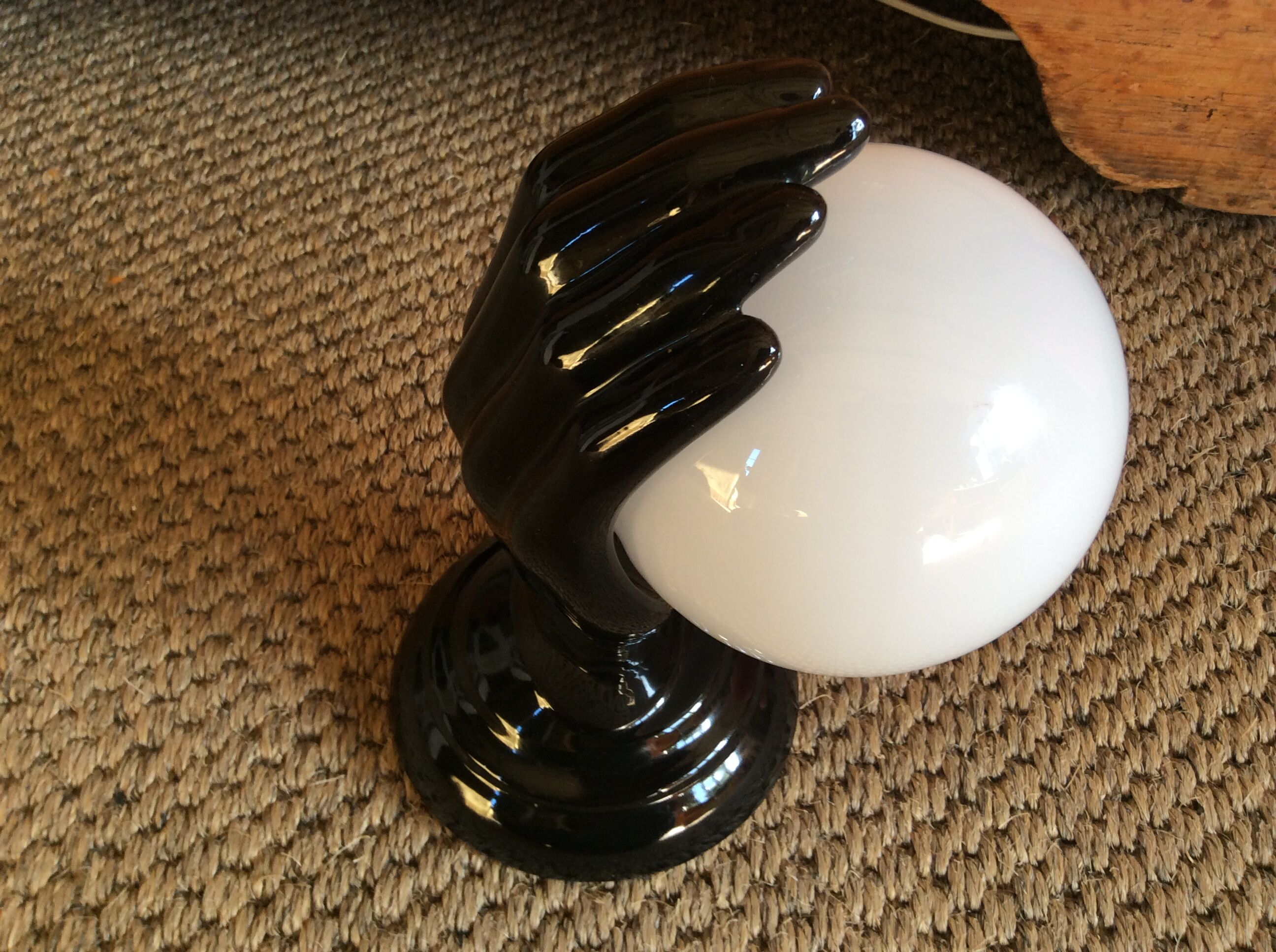 Hand wall lamp